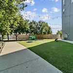 Landing At Lofts At Sylvan Thirty - Studio In West Dallas