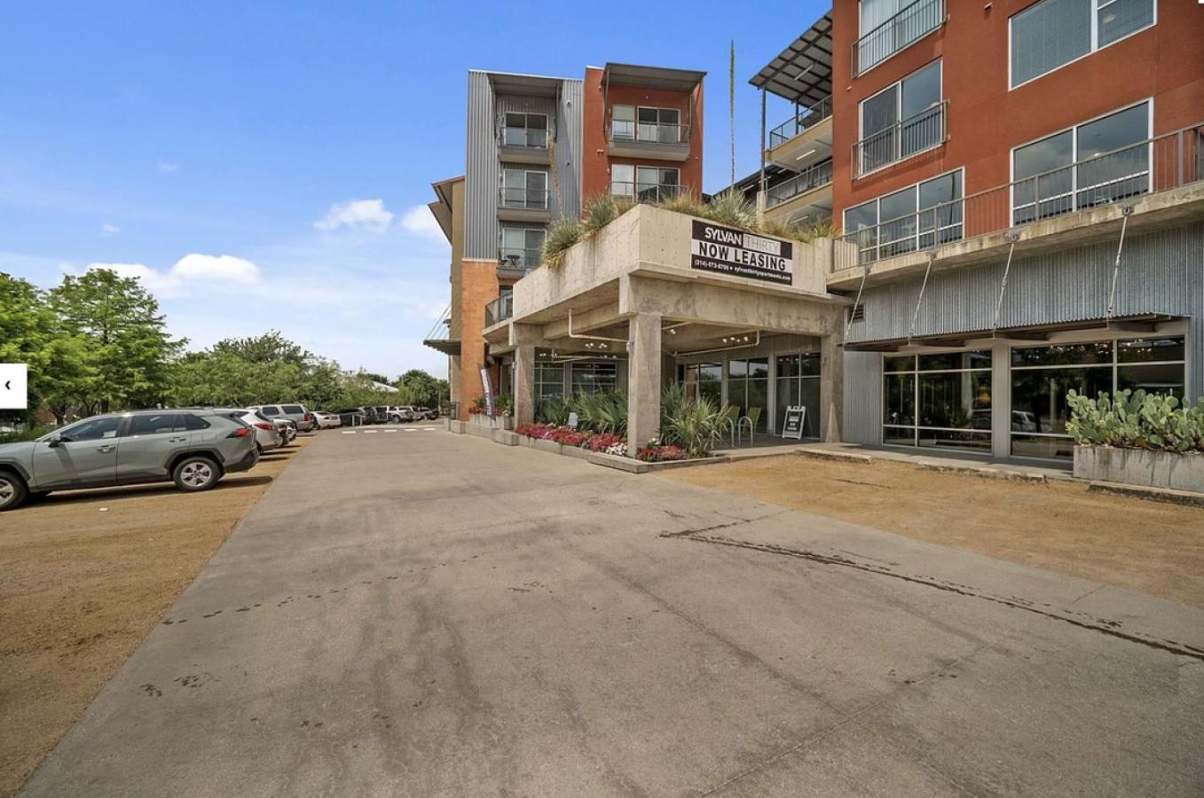 Landing At Lofts At Sylvan Thirty - In West Apartment Dallas